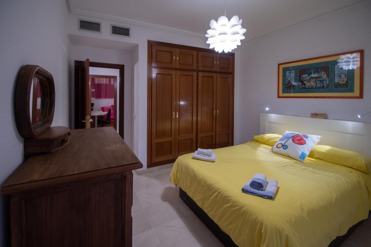 Apartamento Nuestra Andalucia - Cadiz Centro - Parking Exterior foto