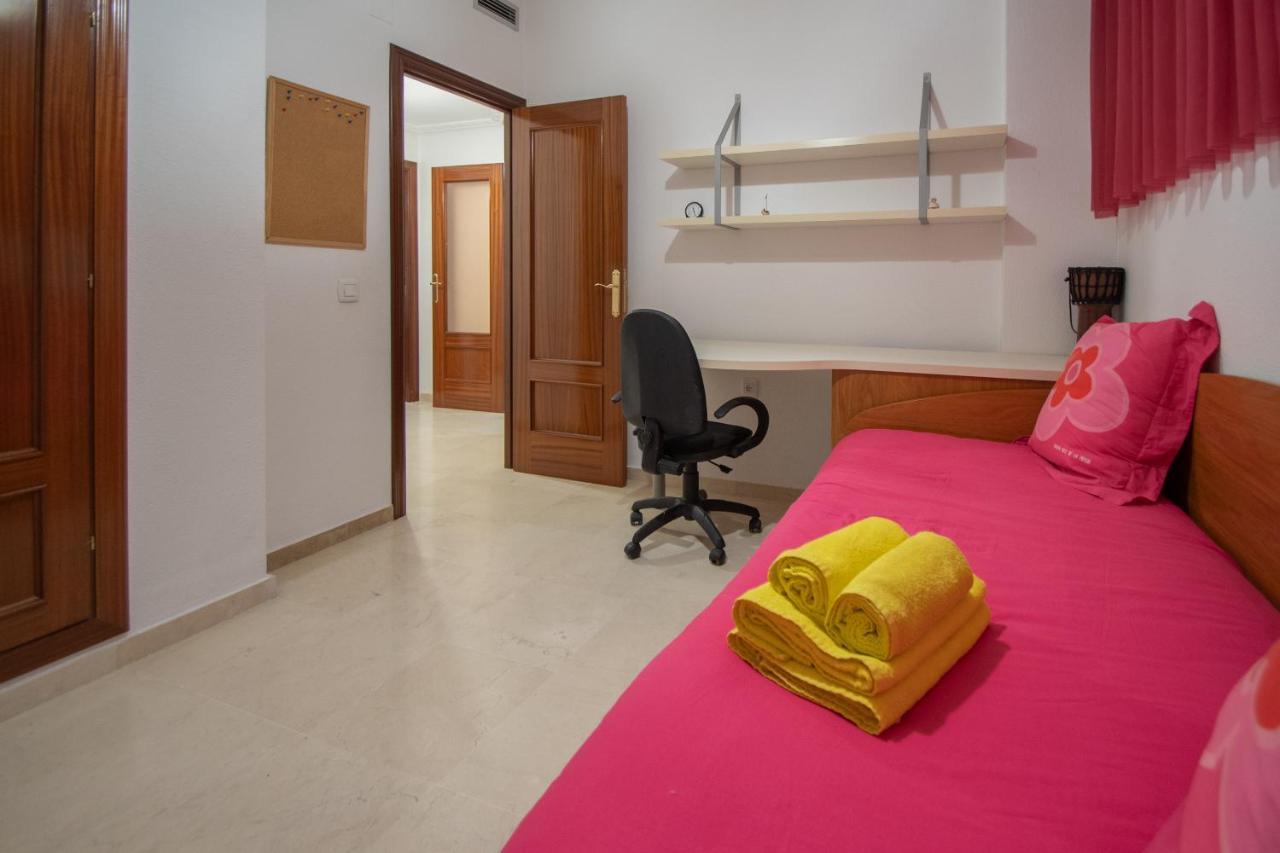 Apartamento Nuestra Andalucia - Cadiz Centro - Parking Exterior foto