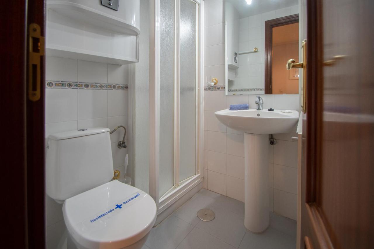 Apartamento Nuestra Andalucia - Cadiz Centro - Parking Exterior foto