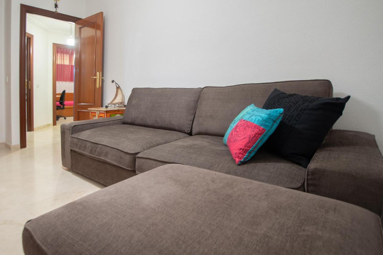 Apartamento Nuestra Andalucia - Cadiz Centro - Parking Exterior foto